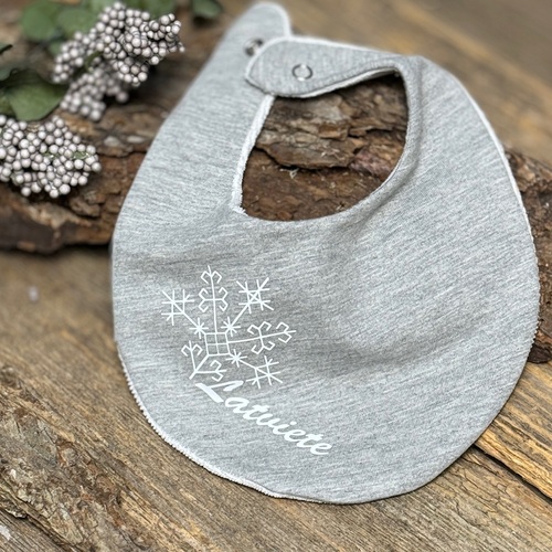 Baby bib LATVIETE
