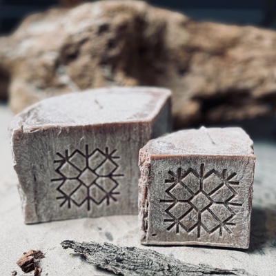 Akmens sveces  CELMI