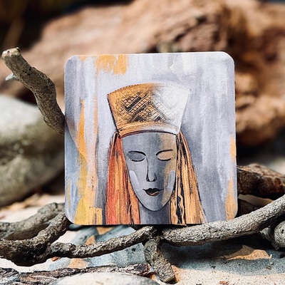 Paliktnis Latviešu dievība MĀRA